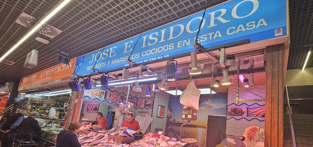 Pescadilla de pincho José e Isidoro puesto 87-88 Mercado Santa María de la Cabeza