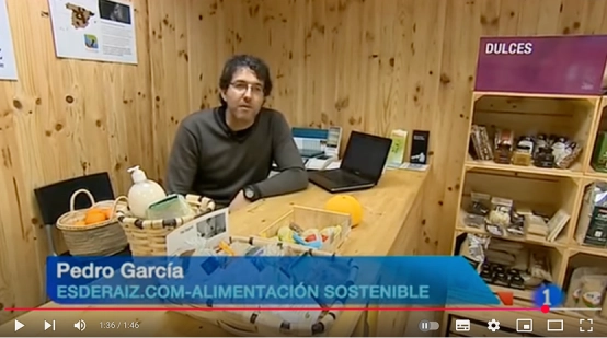 es de raiz en los medios