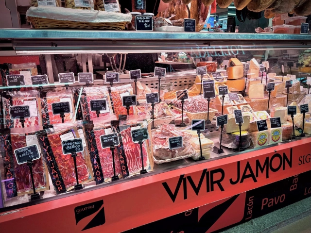 embutidos quesos vivir jamon siglo