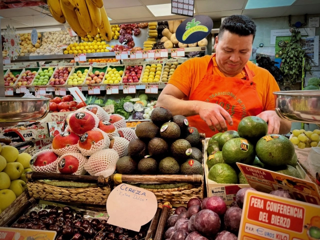 Frutas y verduras Manolo y Angelines 5 fruteria angelines y manolo 003