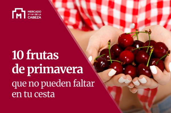 chica posando con cerezas