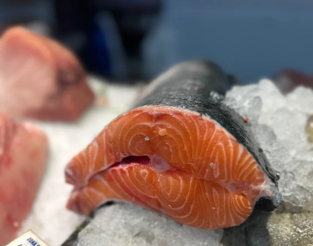 salmon fresco pescaderia arganzuela manuel gomez garrido 1